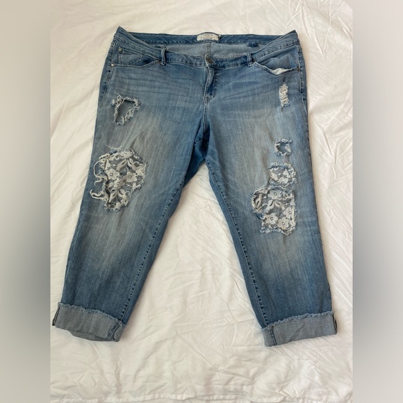 Torrid Lace Jeans - Picture 1 of 5